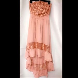Forever 21 halter tie pink lace dress. NWT size M